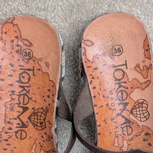 Take Me Leather Strap Slide in Sandals - Picture 4 of 6